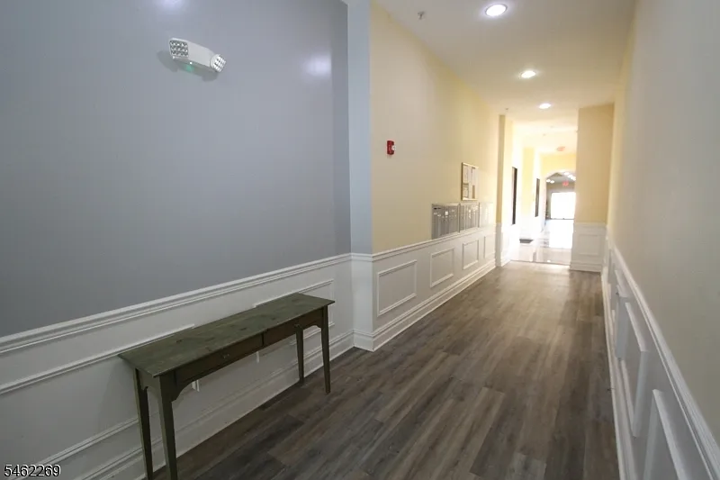 1 bed, 1.5 bath, $1,750 — Photo 3