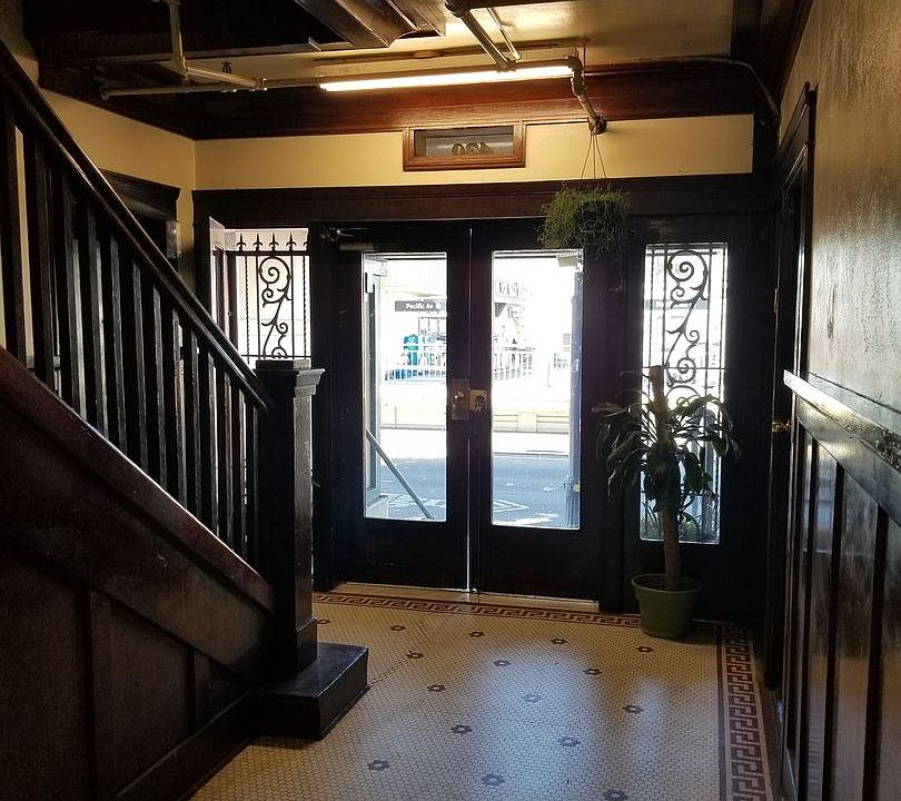 1st image of 430 Pacific Ave APT 04