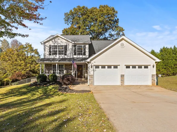 104 Whipple Ln, Taylors, SC 29687