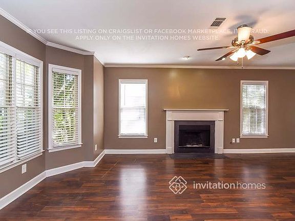 2nd image of 1460 Gabriel Dr