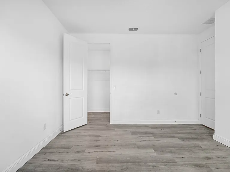 7381 Alpine Butterfly Ln — Photo 12