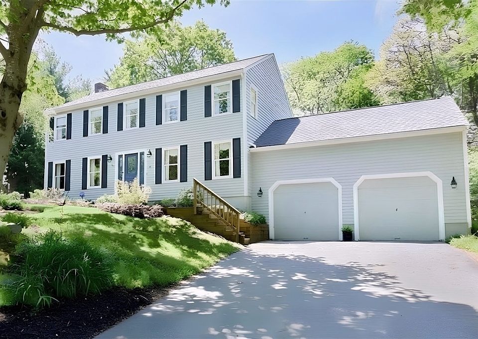 1st image of 10 Windemere Way