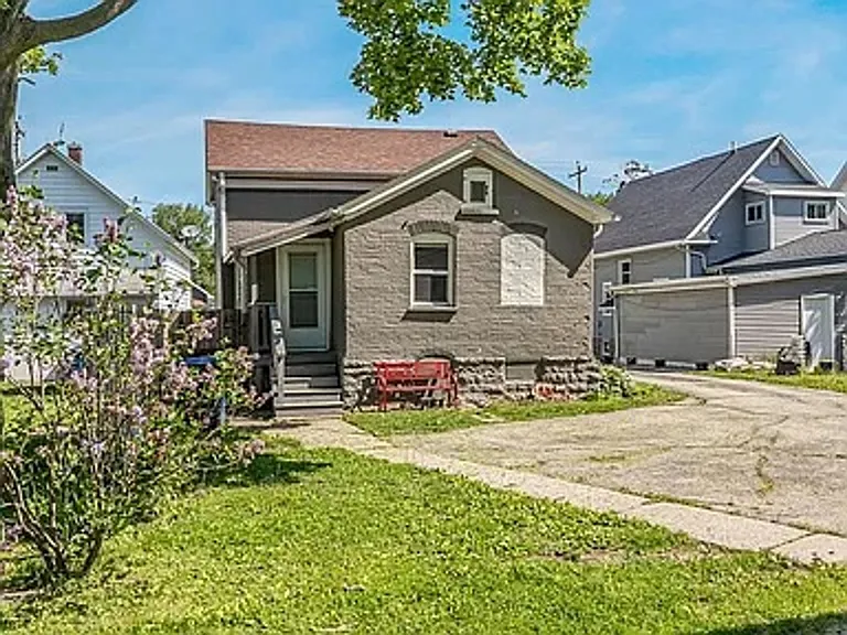 1321 Winnebago Ave — Photo 17