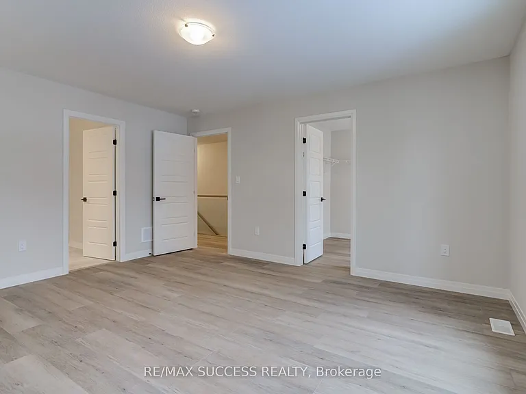 147 Siebert Ave — Photo 26