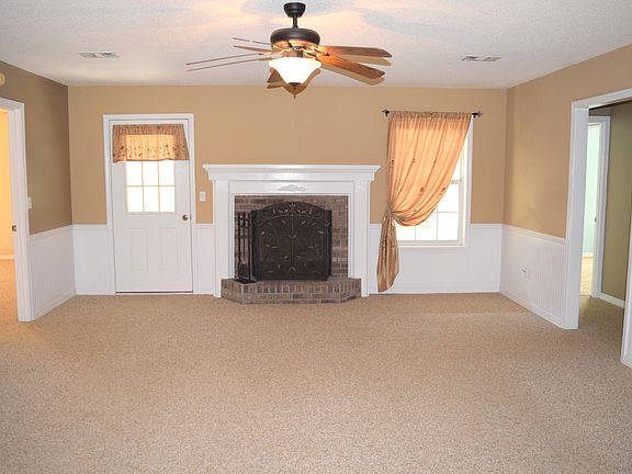 3rd image of 1256 Merry Acres Dr