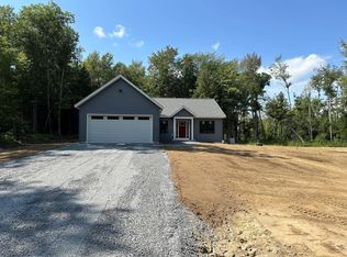 15 Winch Hill Rd, Swanzey, NH 03446