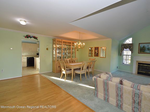 3rd image of 2943 Springwater Ct