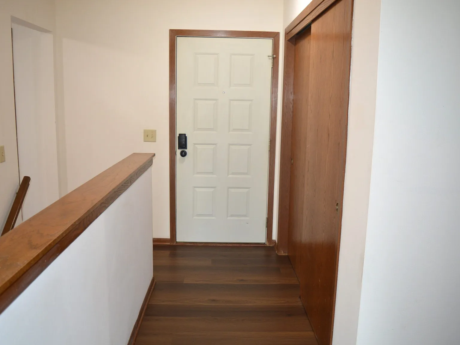 2 bed, 960 sqft, $1,895 — Photo 2