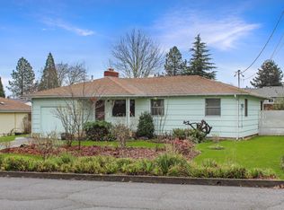 1953 Linnell Ave, Roseburg, OR 97471