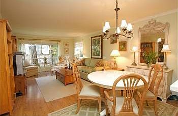 1st image of 601 Larkspur Plaza Dr