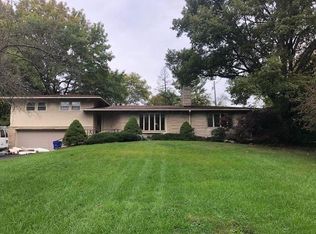 2674 Fishinger Rd, Columbus, OH 43220