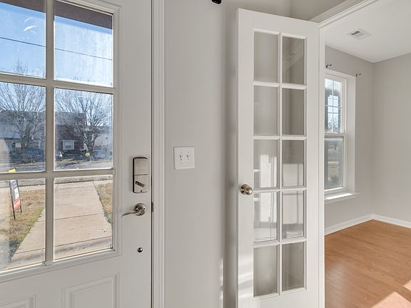 2nd image of 144 Ramsden Ave