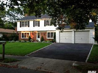 43 Twisting Dr, Lake Grove, NY 11755