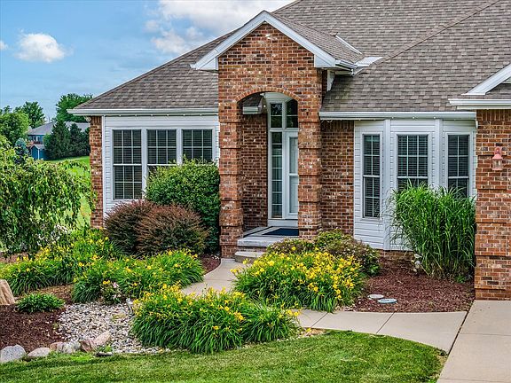 2nd image of 3375 Prairie North Cir