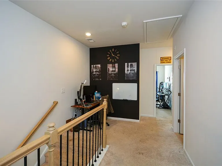 2610 Ravencliff Dr — Photo 16