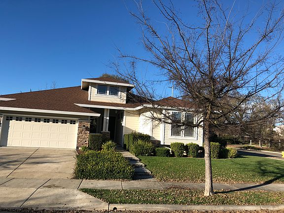 3rd image of 1130 Vintage Greens Dr