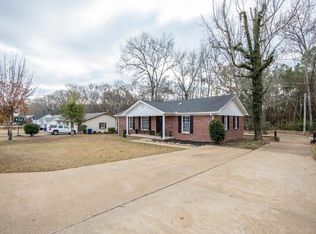 10 Bobbie Ann Dr, Savannah, TN 38372