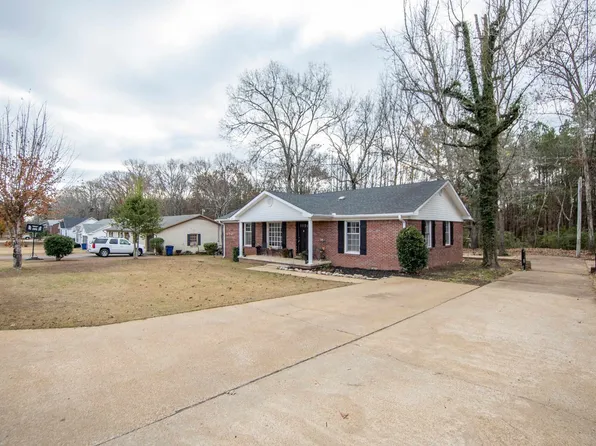 10 Bobbie Ann Dr, Savannah, TN 38372