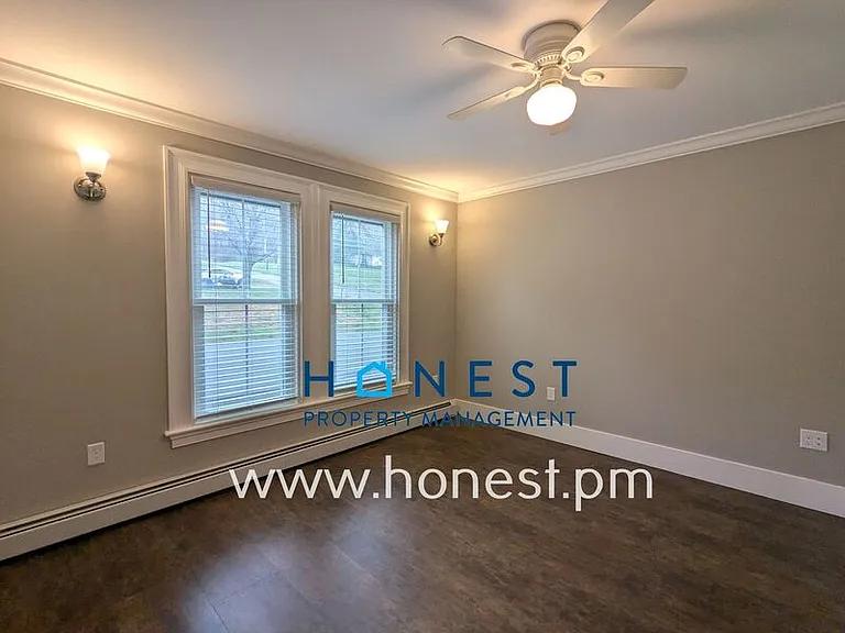 18 Warren St #3 — Photo 10