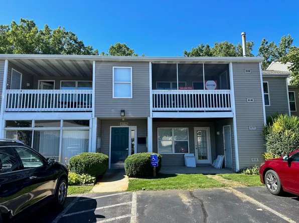 3075 Poplar Creek Dr SE Unit 302, Kentwood, MI 49512