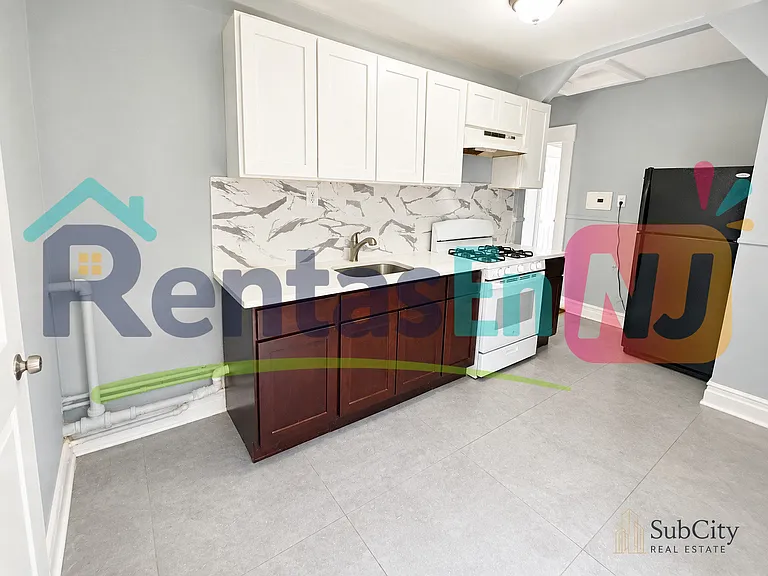 903 Hunterdon St #3A — Photo 3