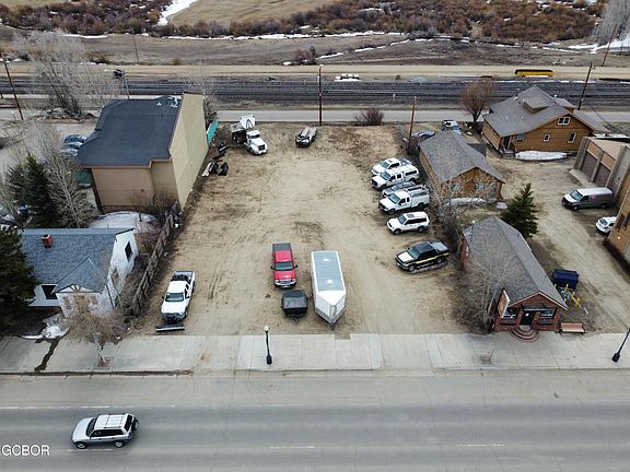 2nd image of 270 East Agate Avenue