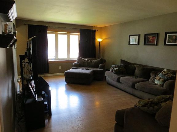 4th image of 2023 Schrage Ave