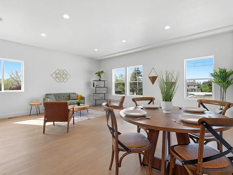 316 E Woodscape Way — Photo 3