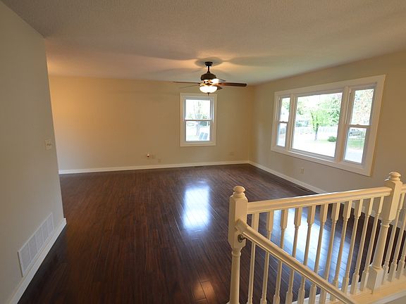 2nd image of 14932 Upper 55th St N