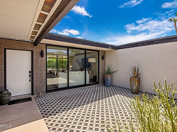 3rd image of 2851 E Turquoise Drive
