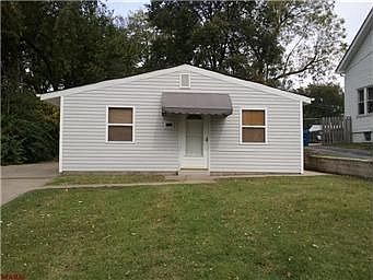 2nd image of 9111 Leenora Ave