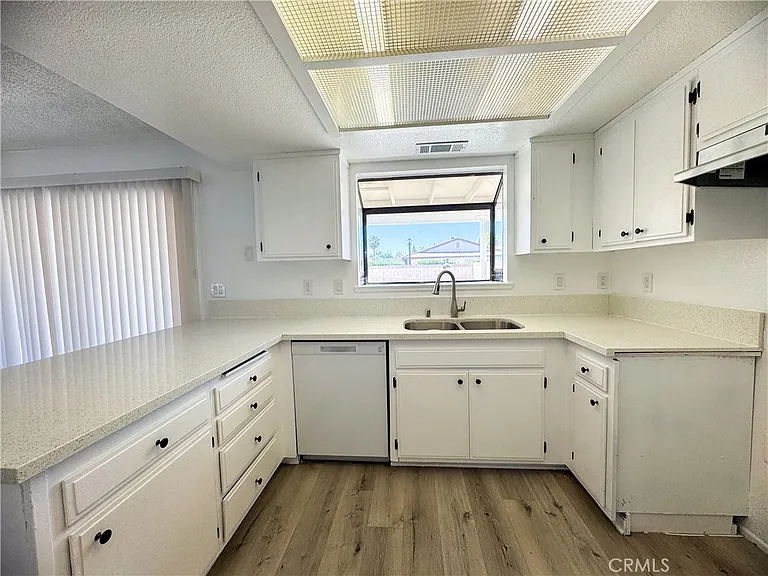 1040 Chagal Ave — Photo 8