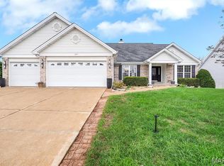 1351 Shelby Point Dr, O'Fallon, MO 63366