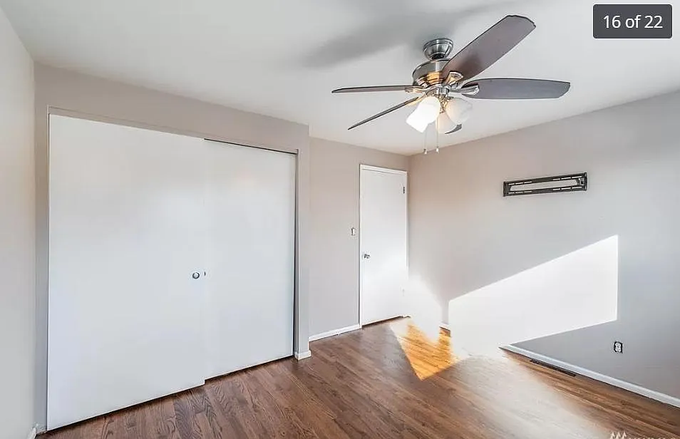 1009 159th Pl SE