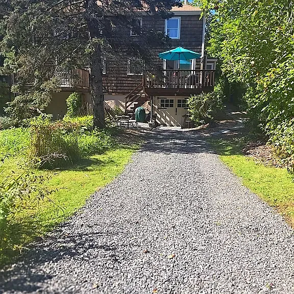 49 Sunnyside Ave — Photo 33