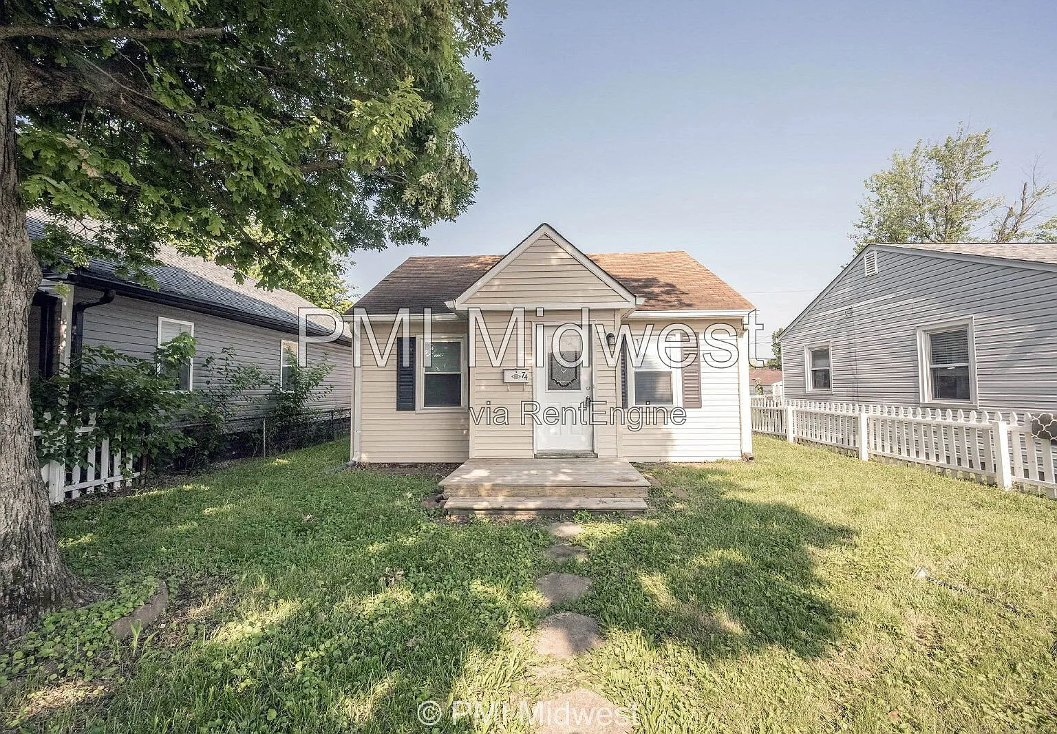3 bed, 1.0 bath, 1064 sqft, $1,550 — Photo 2