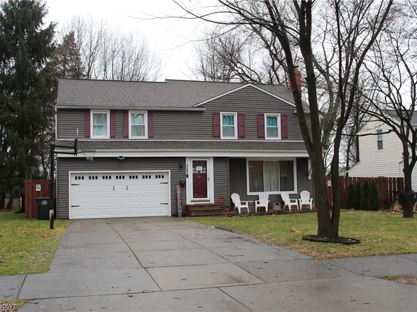 1292 Ford Rd, Lyndhurst, OH 44124