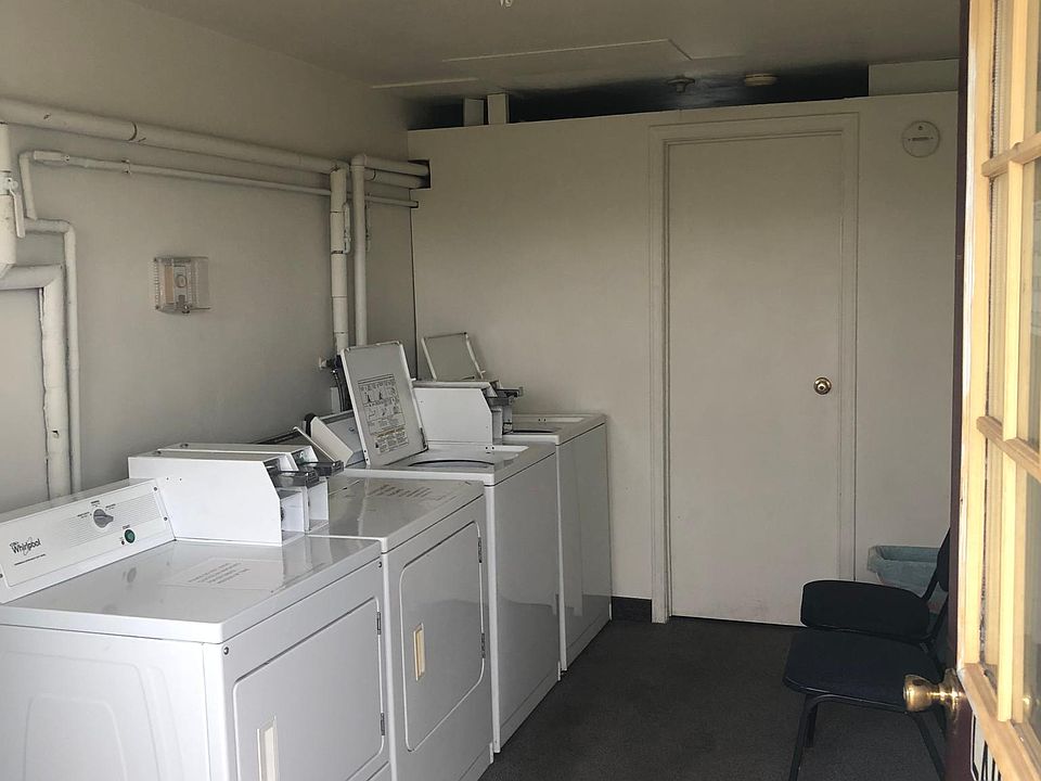 2nd image of 2301 W Veterans Pkwy