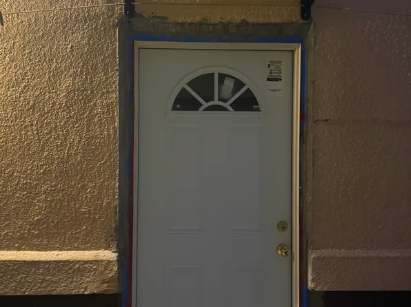 (undisclosed Address), Far Rockaway, NY 11691