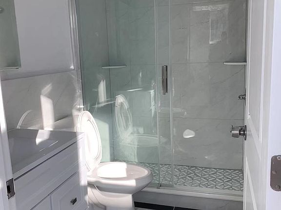 3rd image of 433 N 40th St APT 1D