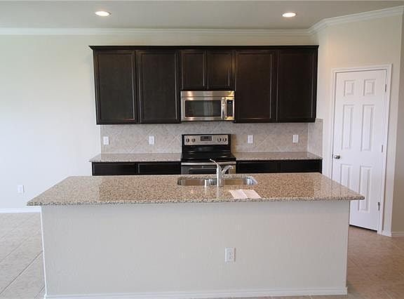 4th image of 3020 Layla Creek Dr