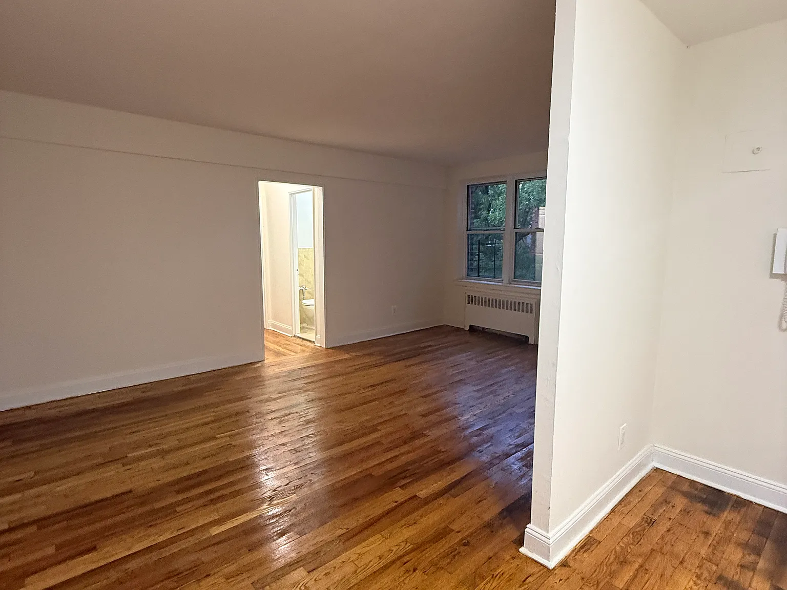1 bed, 750 sqft, $2,400 — Photo 3