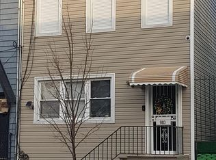 6013 68th Rd FLOOR 2, Ridgewood, NY 11385