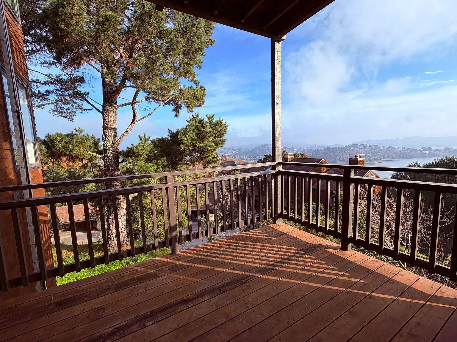 446 Headlands Ct — Photo 4