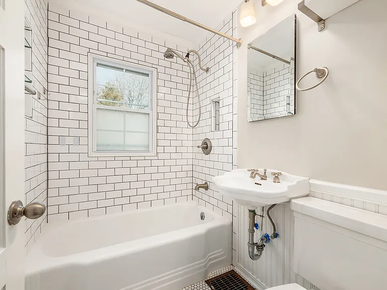 316 E Weisheimer Rd — Photo 13