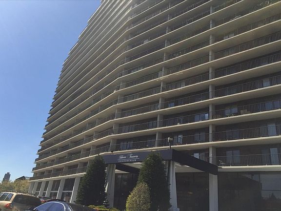 3rd image of 2540 Shore Blvd APT 4R