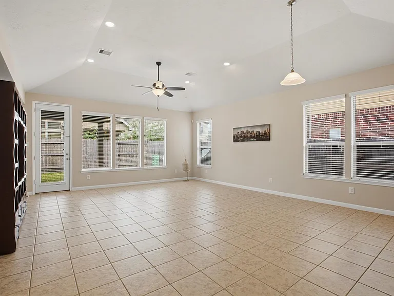 11103 Avery Oaks Ln — Photo 22
