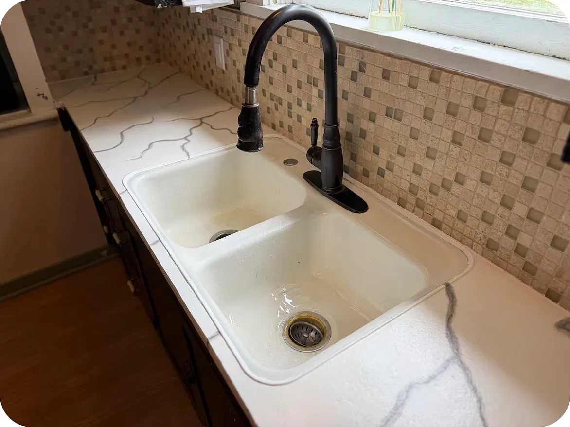 5 bed, 1200 sqft, $1,400 — Photo 4