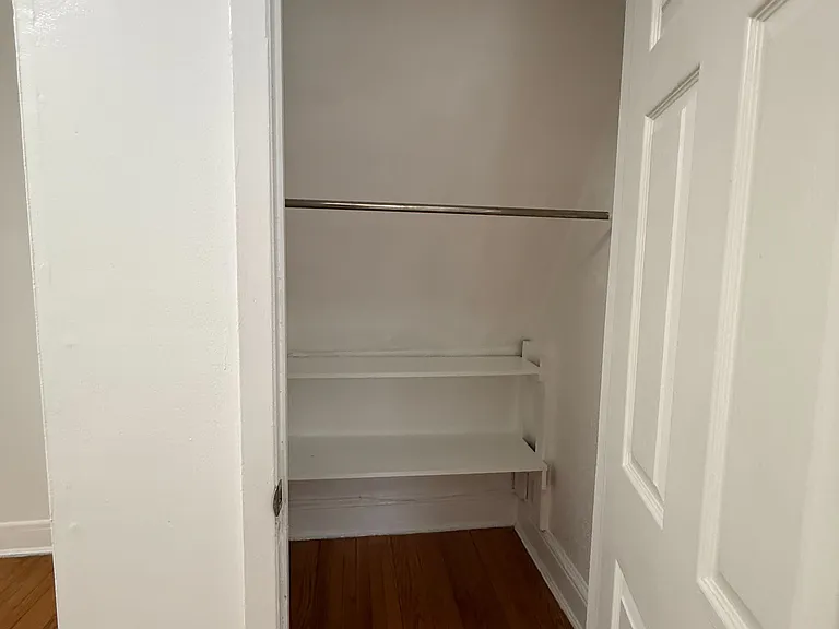 596 Warburton Ave #3S — Photo 13