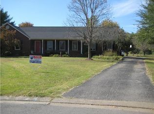 2243 Eastview Dr, Murfreesboro, TN 37128